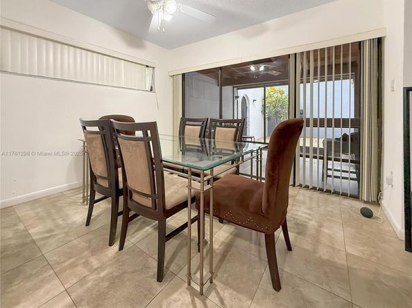 2980 SW 30th Ct 2980, Miami FL 33133