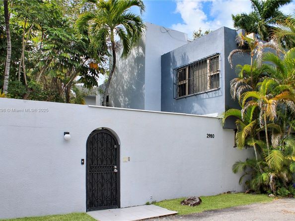 2980 SW 30th Ct 2980, Miami FL 33133