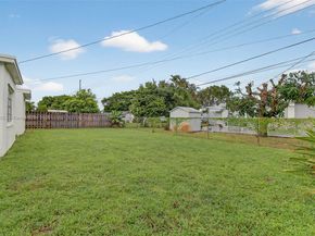 331 N 71st Ave, Hollywood FL 33024