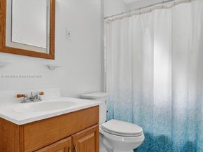 331 N 71st Ave, Hollywood FL 33024
