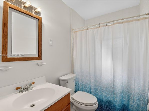 331 N 71st Ave, Hollywood FL 33024