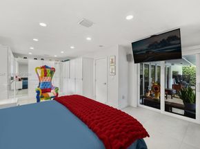 21015 NE 19th Ct, Miami FL 33179