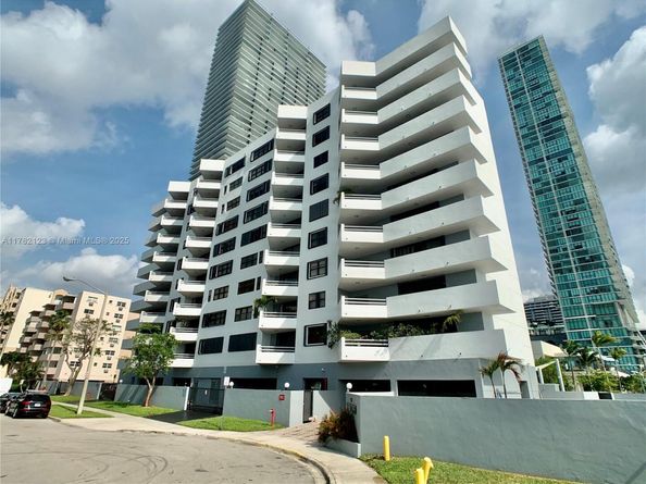 555 NE 30th St 1004, Miami FL 33137