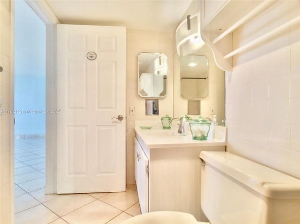 555 NE 30th St 1004, Miami FL 33137