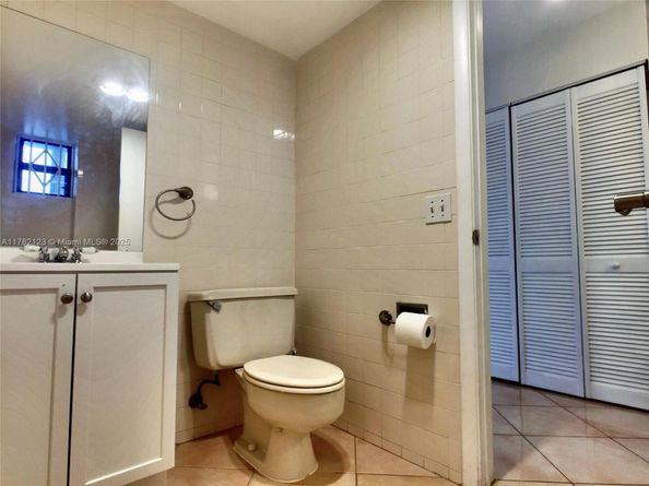 555 NE 30th St 1004, Miami FL 33137