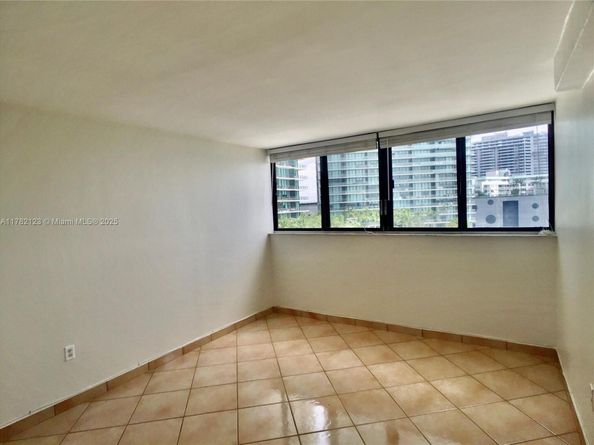 555 NE 30th St 1004, Miami FL 33137