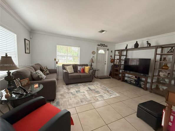 2808 Rodman St, Hollywood FL 33020