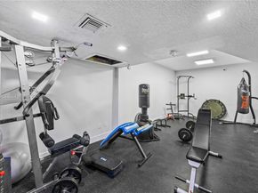 16570 NE 26th Ave 5J, North Miami Beach FL 33160