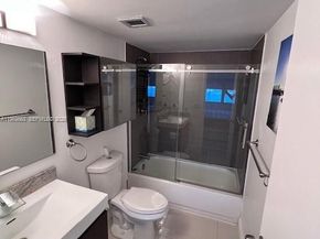 16570 NE 26th Ave 5J, North Miami Beach FL 33160