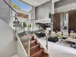 10223 NW 75th Ter, Doral FL 33178