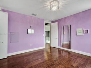 10223 NW 75th Ter, Doral FL 33178