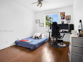 4467 Fox Glove Ln, Weston FL 33331