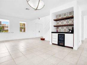 4467 Fox Glove Ln, Weston FL 33331
