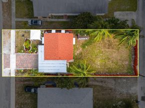 2210 Roosevelt St, Hollywood FL 33020