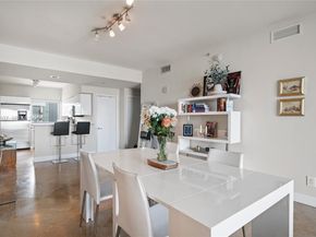 601 NE 36th St 1704, Miami FL 33137