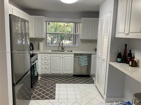 9201 Sunrise Lakes Blvd 205, Sunrise FL 33322