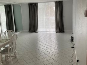 9201 Sunrise Lakes Blvd 205, Sunrise FL 33322