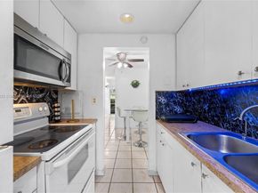 16900 NE 14th Ave 109, Miami FL 33162