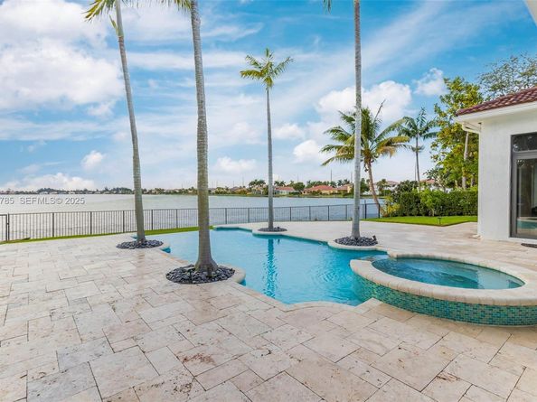 1962 SW 185th Ave, Miramar FL 33029