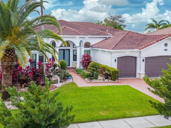 1962 SW 185th Ave, Miramar FL 33029