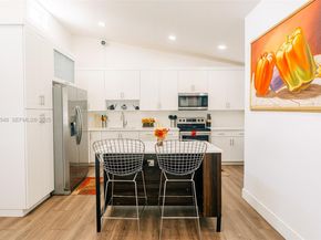 920 NW 84th St, Miami FL 33150