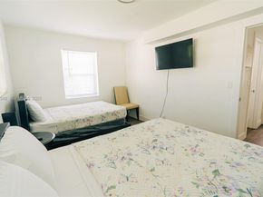 920 NW 84th St, Miami FL 33150