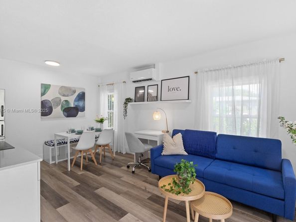 790 NW 60th St, Miami FL 33127