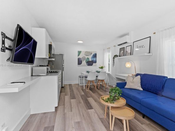 790 NW 60th St, Miami FL 33127
