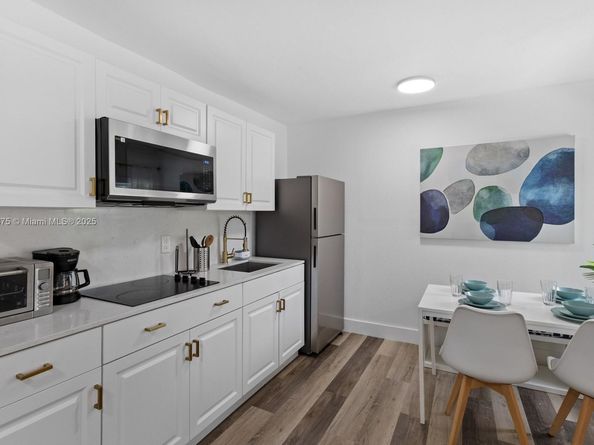 790 NW 60th St, Miami FL 33127