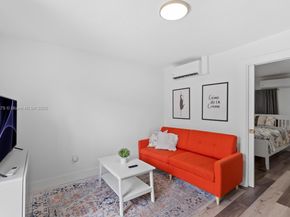 790 NW 60th St, Miami FL 33127