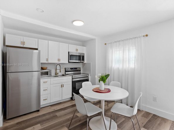 790 NW 60th St, Miami FL 33127