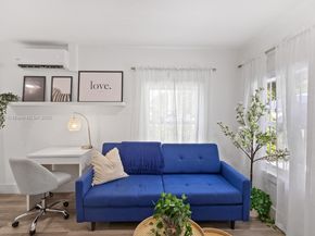 790 NW 60th St, Miami FL 33127