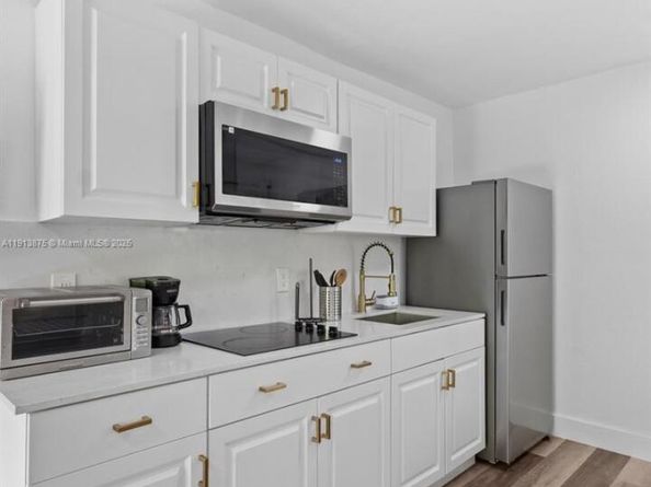 790 NW 60th St, Miami FL 33127