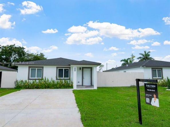 22810 SW 122nd Ct, Miami FL 33170