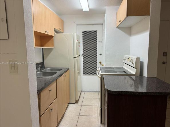1851 NE 168th St A2, North Miami Beach FL 33162