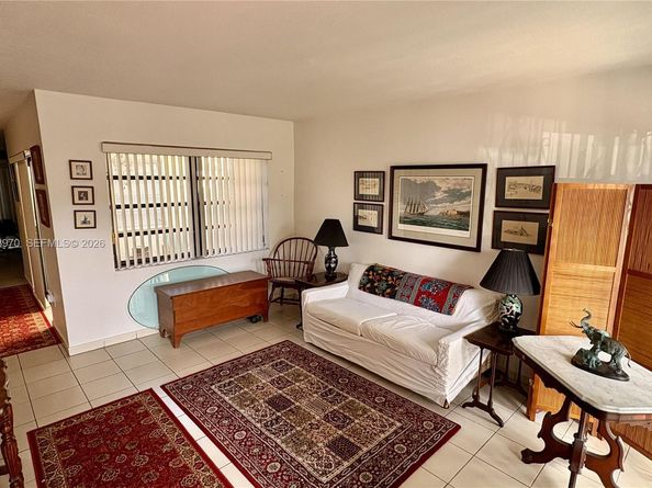 10611 SW 23rd Ter, Miami FL 33165