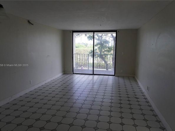 6195 Rock Island Rd 204, Tamarac FL 33319