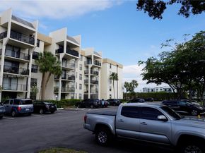 6195 Rock Island Rd 204, Tamarac FL 33319