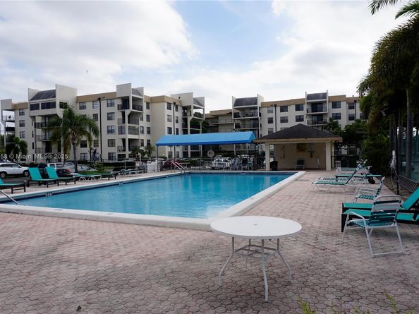 6195 Rock Island Rd 204, Tamarac FL 33319