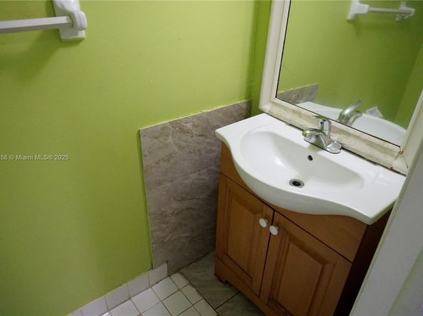 6195 Rock Island Rd 204, Tamarac FL 33319