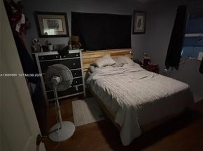 1812 Coolidge St, Hollywood FL 33020