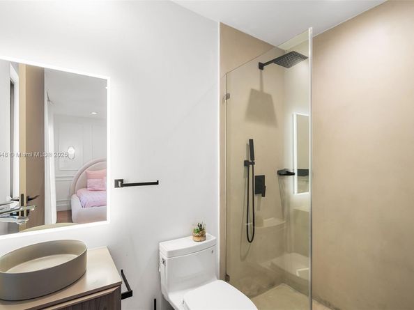 710 S Shore Dr, Miami Beach FL 33141