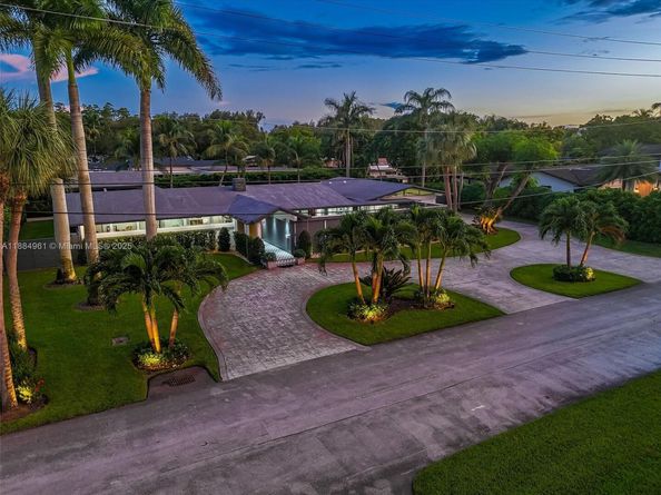 7550 SW 60th St, Miami FL 33143