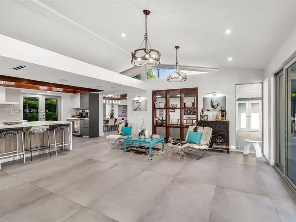 7550 SW 60th St, Miami FL 33143