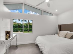 7550 SW 60th St, Miami FL 33143