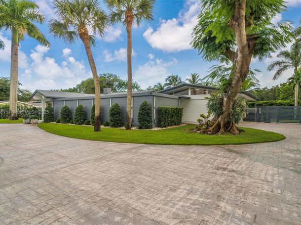 7550 SW 60th St, Miami FL 33143