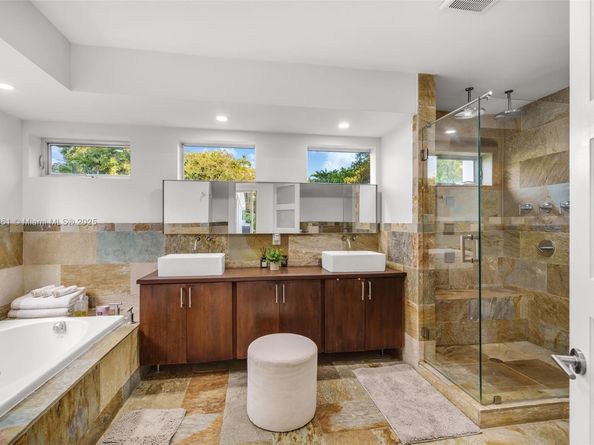 7550 SW 60th St, Miami FL 33143