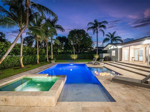 7550 SW 60th St, Miami FL 33143