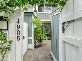 4905 SW 71st Pl, Miami FL 33155