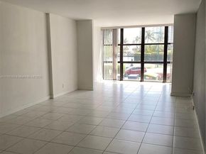 1000 Parkview Dr 226, Hallandale Beach FL 33009